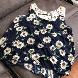 Partial lace sunflower shirt